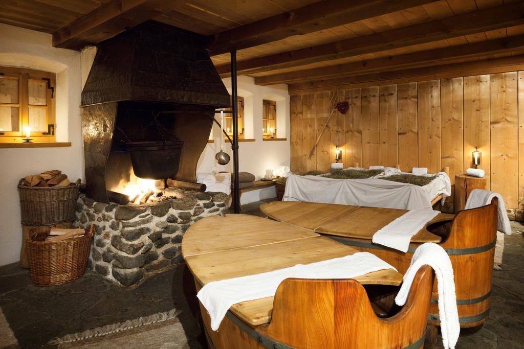 Almdorf Seinerzeit Hotel Wiedweg Bagian luar foto