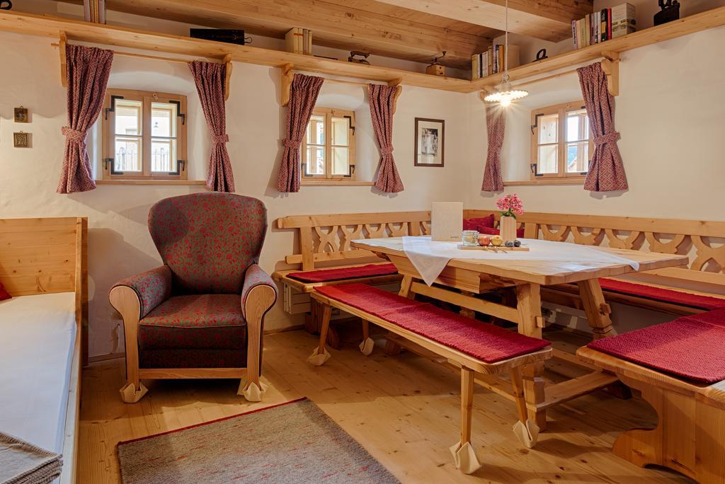 Almdorf Seinerzeit Hotel Wiedweg Bagian luar foto
