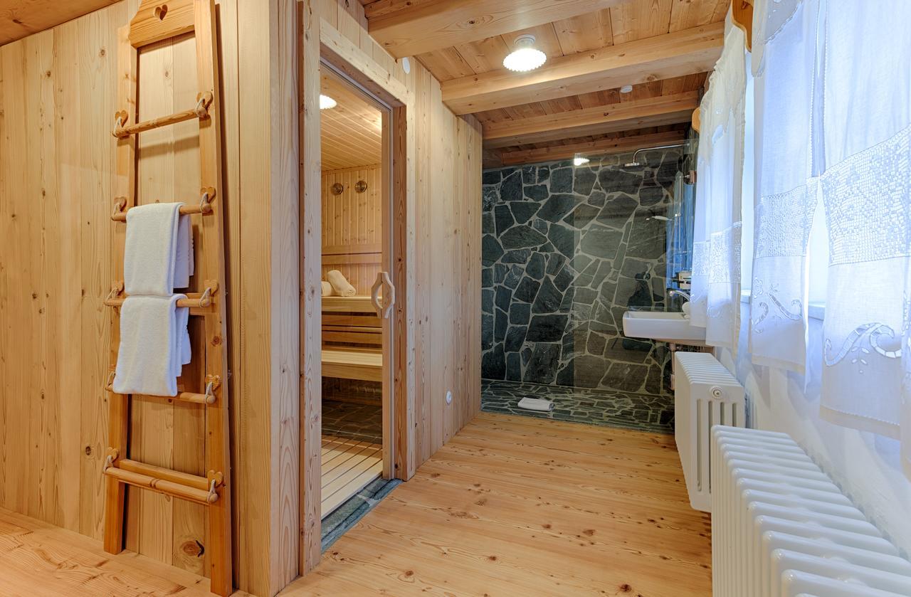 Almdorf Seinerzeit Hotel Wiedweg Bagian luar foto