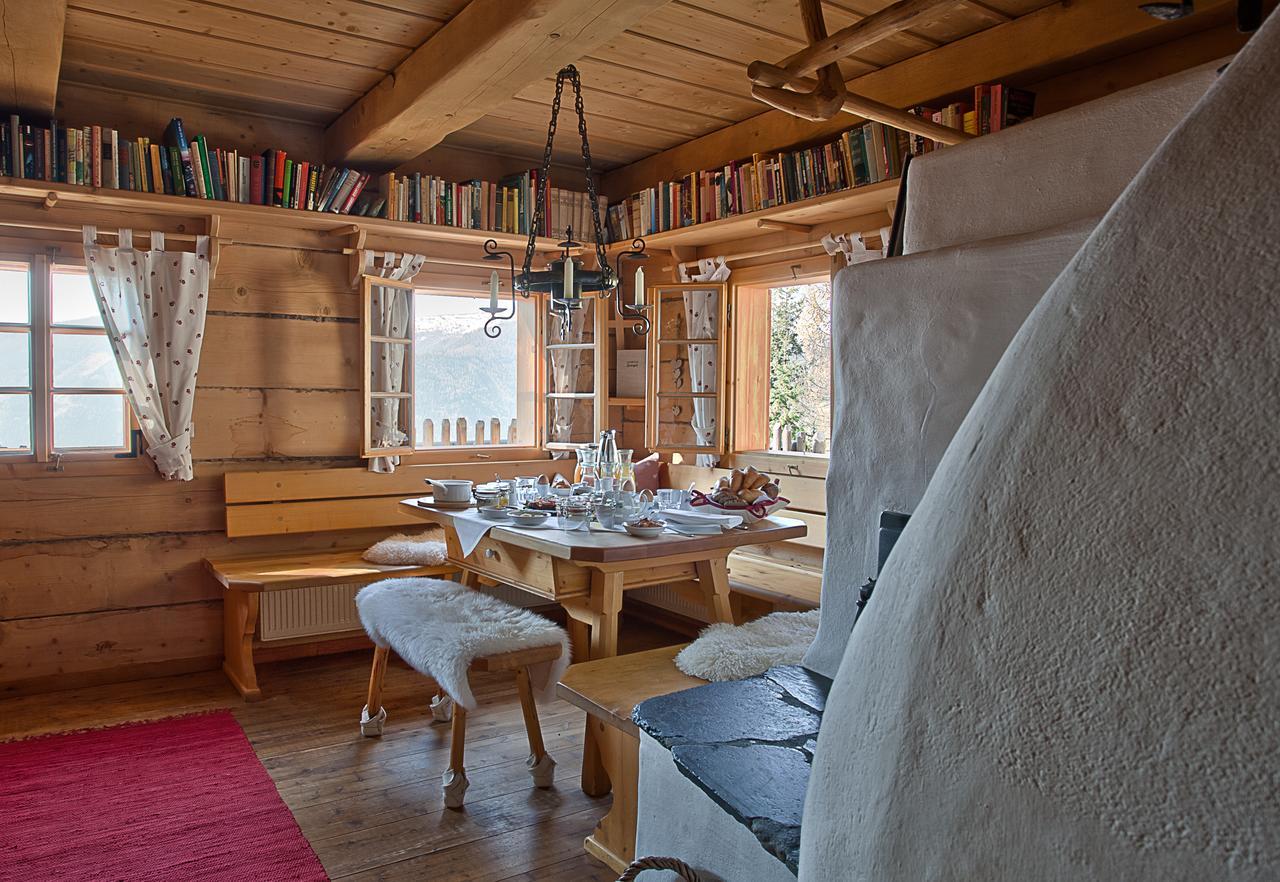 Almdorf Seinerzeit Hotel Wiedweg Bagian luar foto