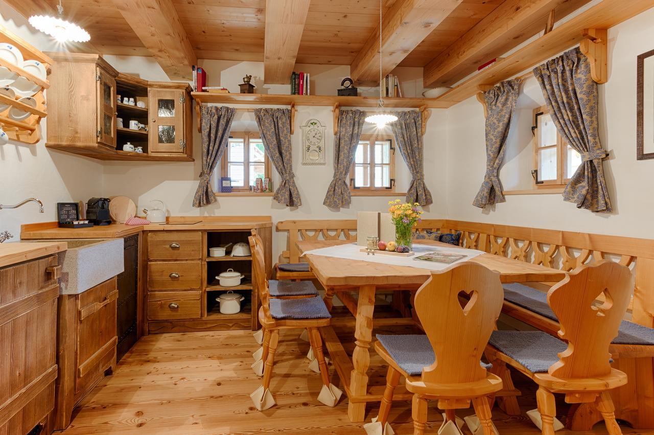 Almdorf Seinerzeit Hotel Wiedweg Bagian luar foto